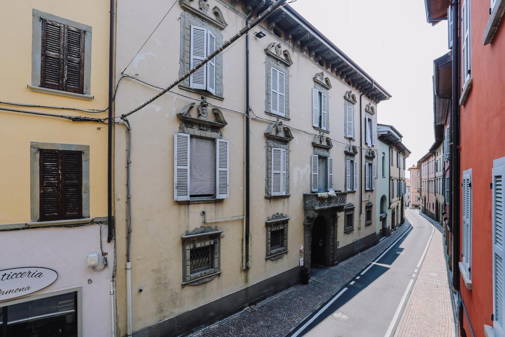 Flat Mazzini 6 Lägenhet Alzano Lombardo Exteriör bild