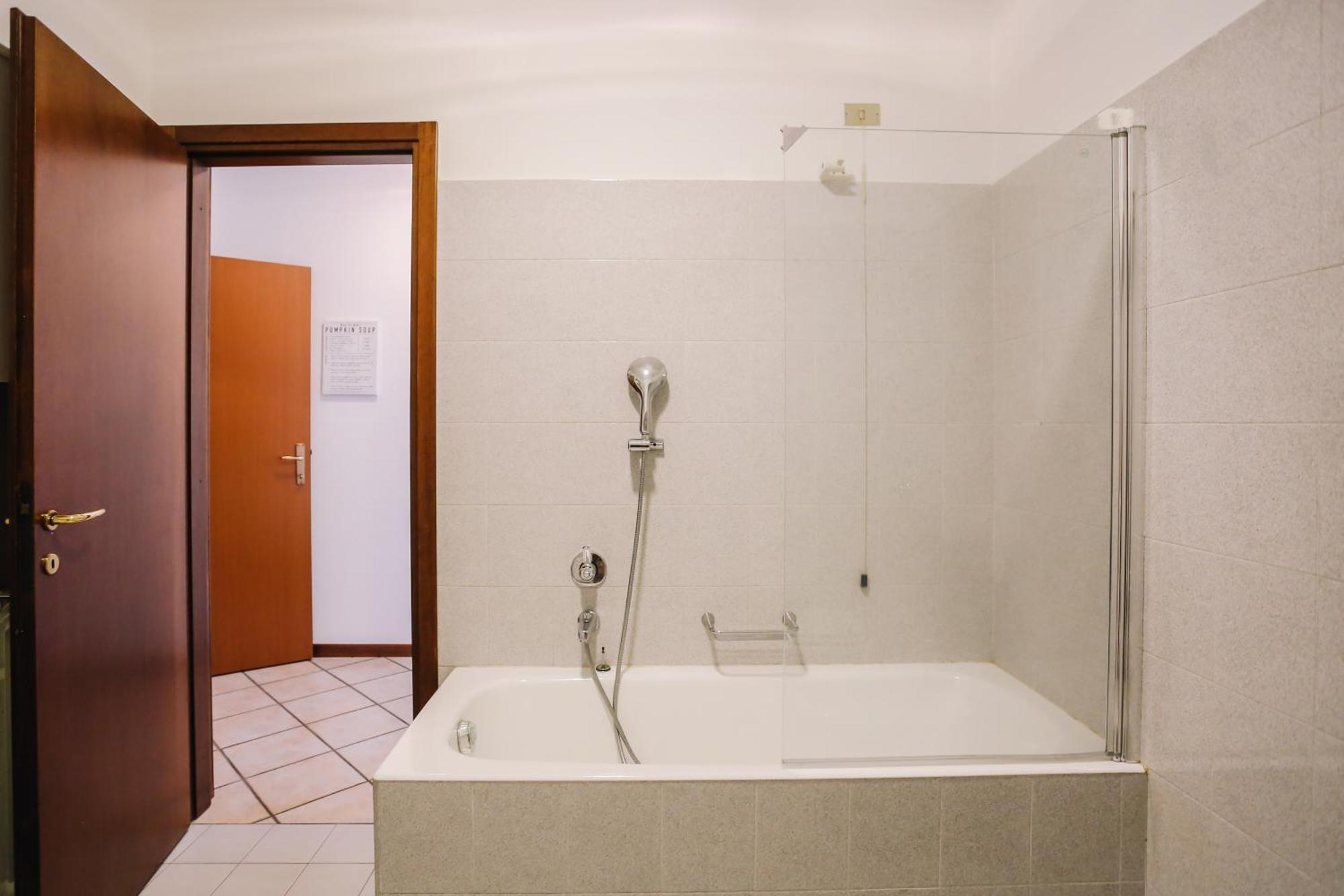 Flat Mazzini 6 Lägenhet Alzano Lombardo Exteriör bild